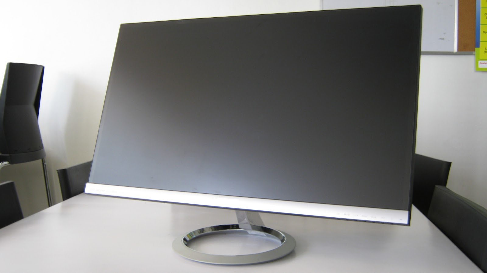 ASUS Designo MX279H Frameless Monitor Review